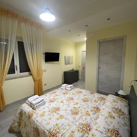 Vicolo55 Hotel Napoli Bagian luar foto
