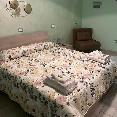 Vicolo55 Hotel Napoli Bagian luar foto