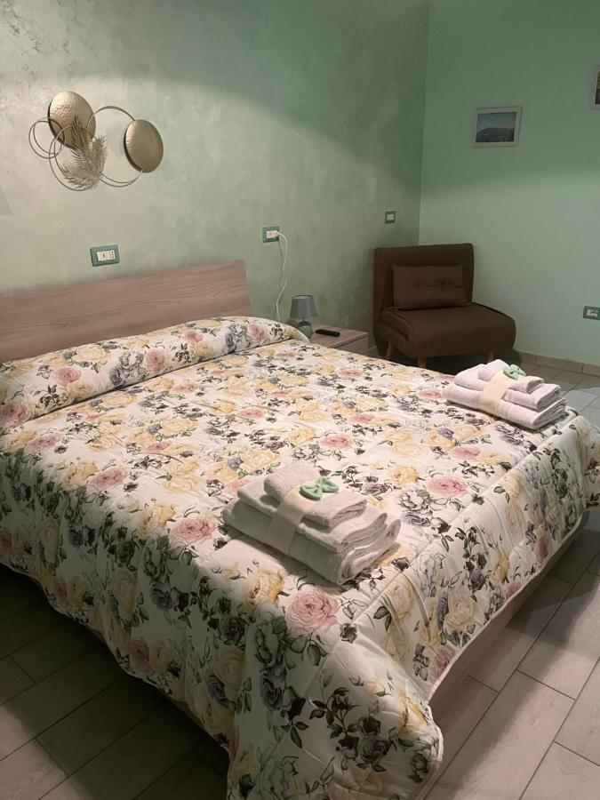 Vicolo55 Hotel Napoli Bagian luar foto