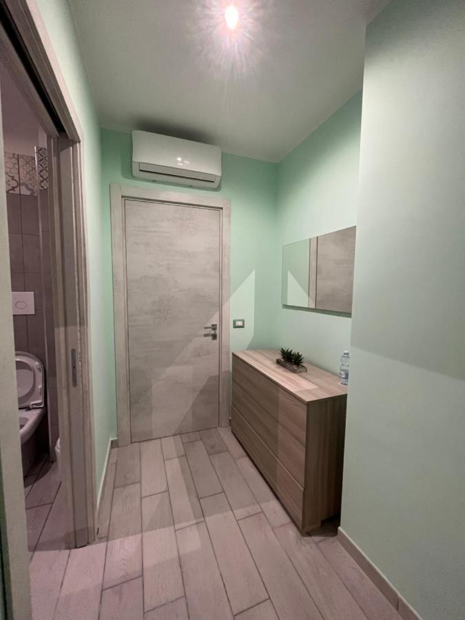 Vicolo55 Hotel Napoli Bagian luar foto
